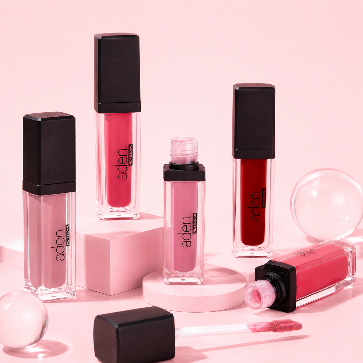 aden Plumping Lip Lacquer