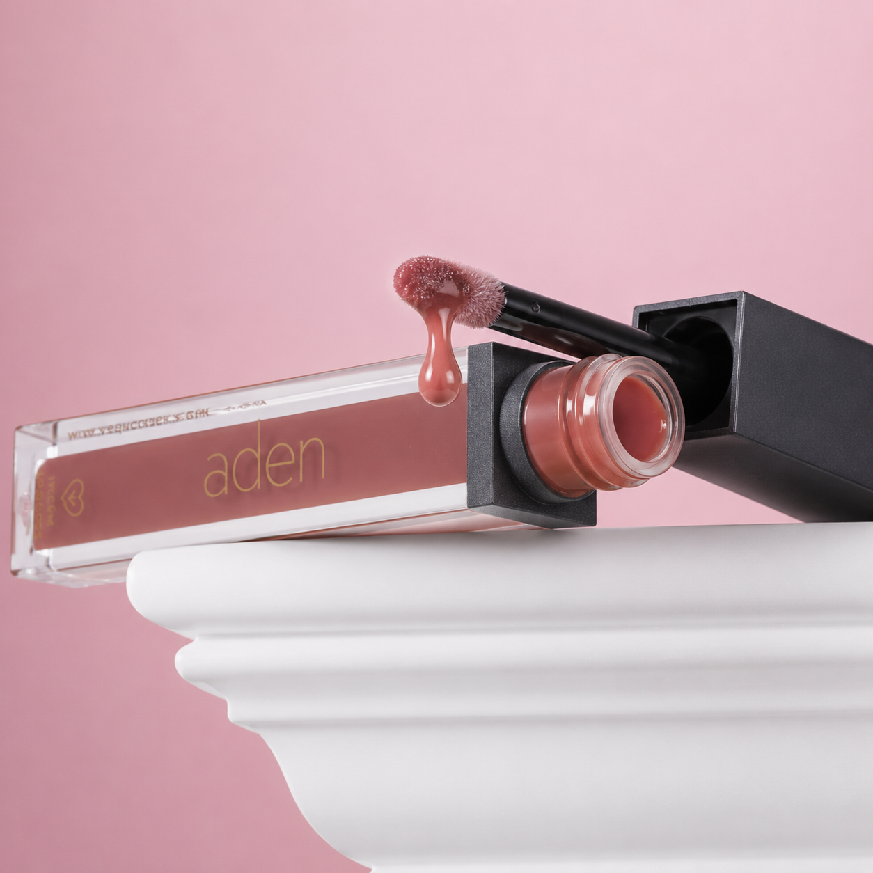 aden Lip Gloss VEGAN Long- Lasting